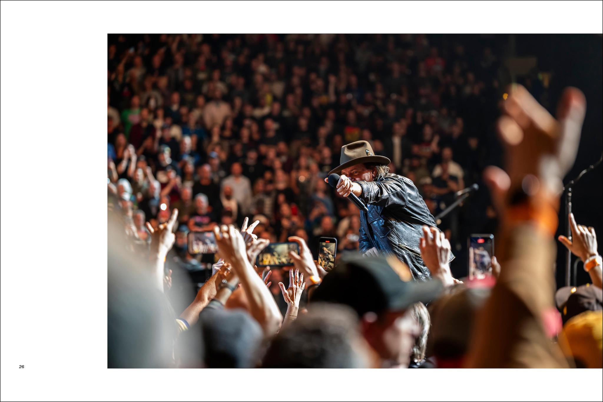 Pearl Jam React/Respond | Ten Club LLC